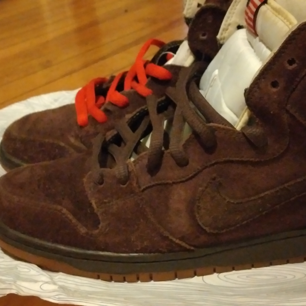 Nike SB Dunk Pro Budweiser - Picture 2 of 3
